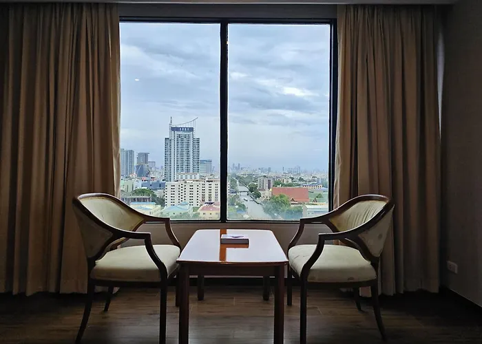 Alexander Hotel