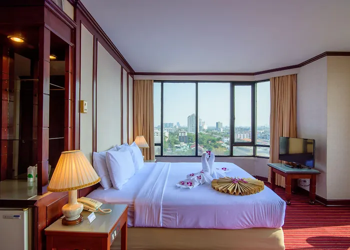Alexander Hotel 5*