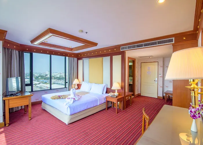 Alexander Bangkok