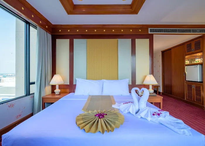 Alexander Hotel 5*